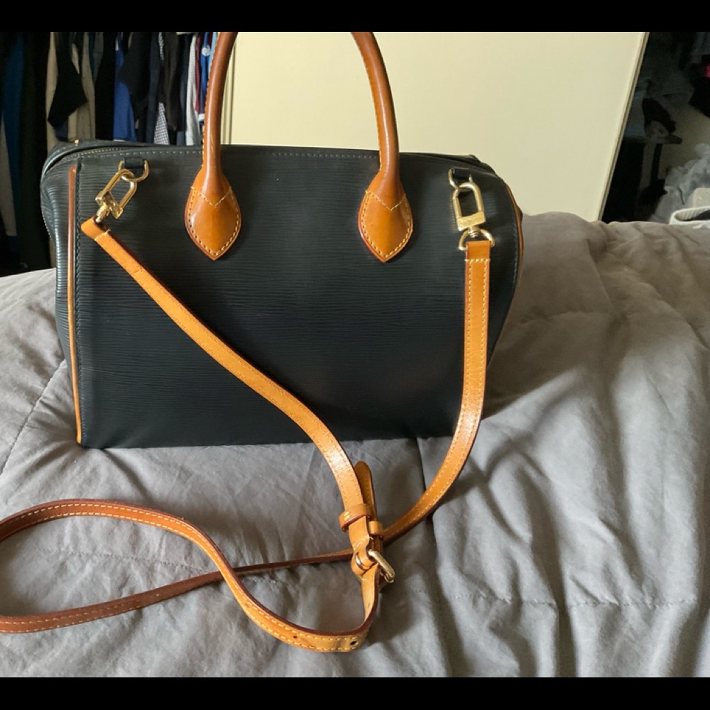 LOUIS VUITTON DOC PM BLACK EPI LEATHER SATCHEL